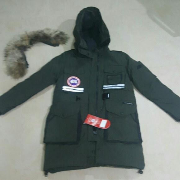 Canada goose all black then i have green and black - Picture 2 of 7